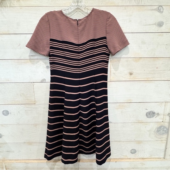 Ann Taylor striped short sleeve dress ❤️ - Picture 6 of 9